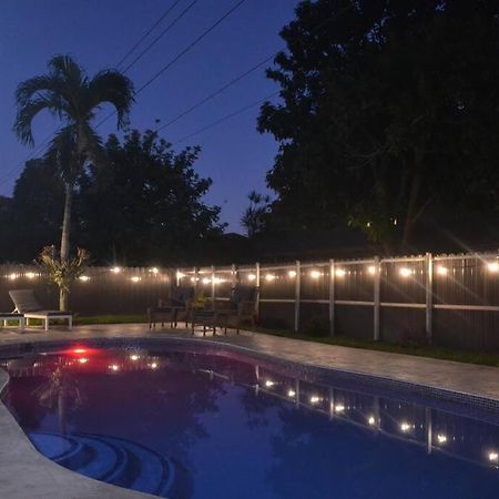 Spacious 4 Bedrooms, 2 Bathroom House With Pool 米拉玛 外观 照片