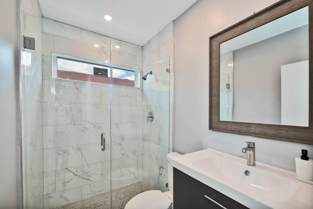 Spacious 4 Bedrooms, 2 Bathroom House With Pool 米拉玛 外观 照片